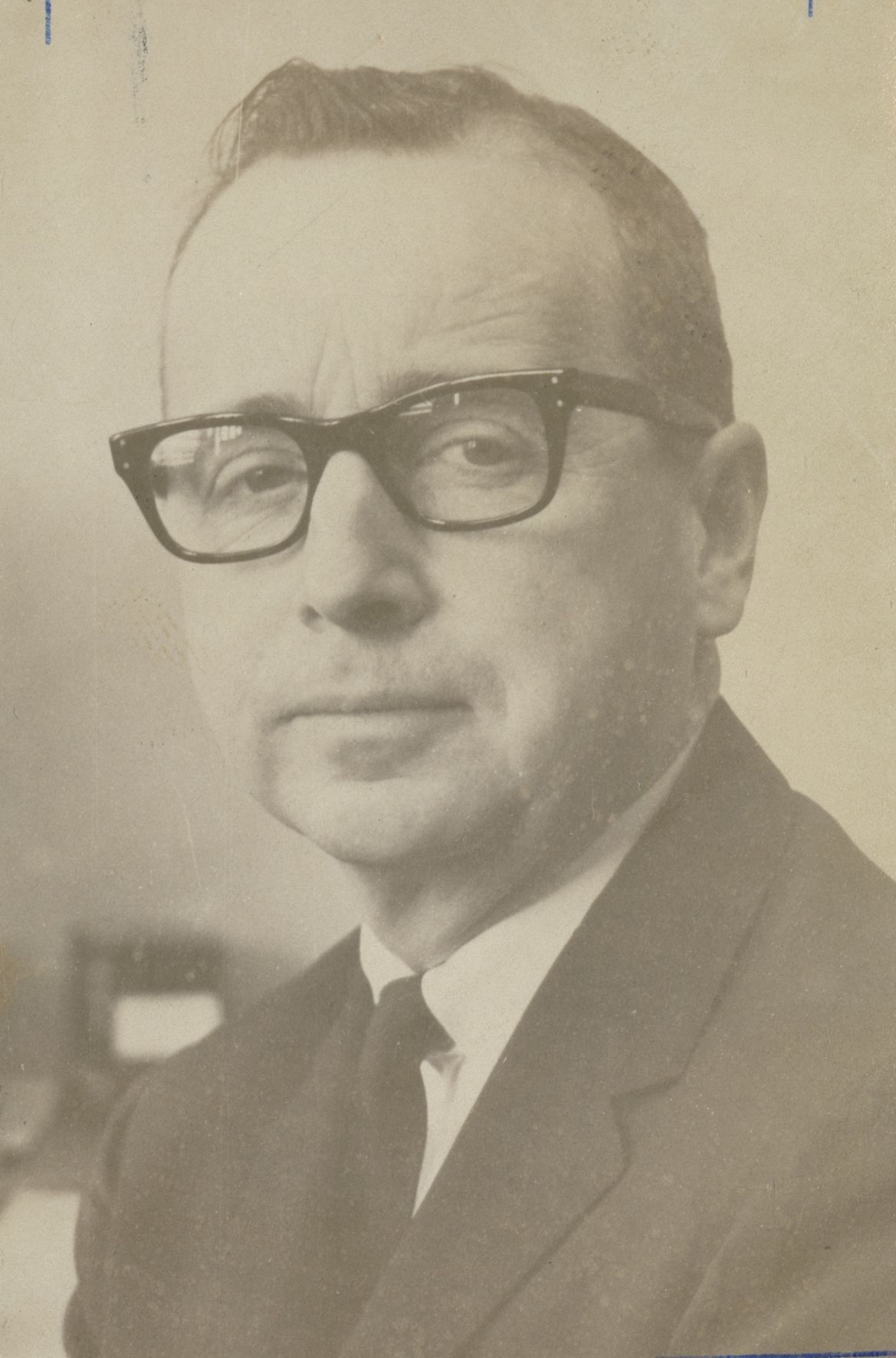 Edward F Dunn